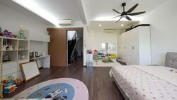 Kew Residencia (D16), Terrace #577942481